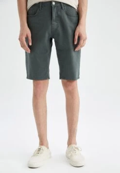 DeFacto Regular Fit- Shorts Di Jeans - Green