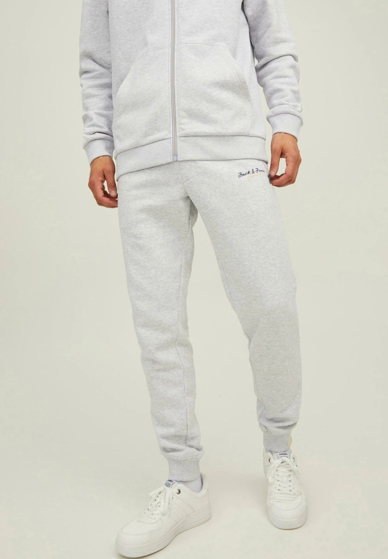 Jack & Jones Gorden Berg LangePantaloni SportiviLight Grey Melange Uomo Pantaloni Sportivi E Joggers JA222E16K-C11